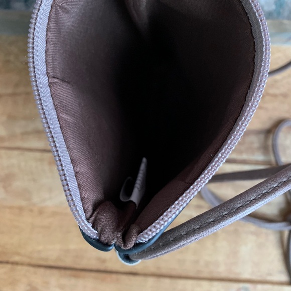 Small Crossbody Purse - New - Picture 3 of 5